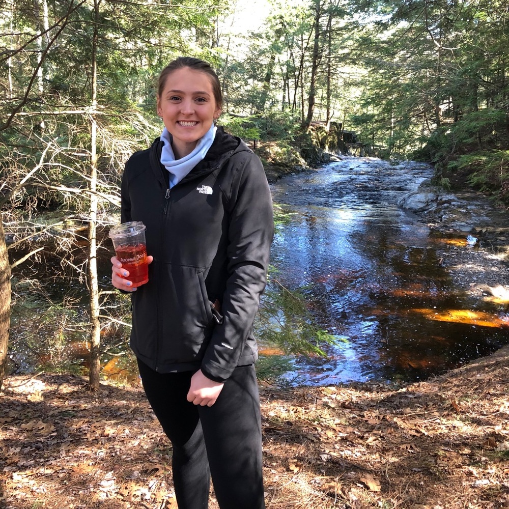 Meet your Posher, Mikayla